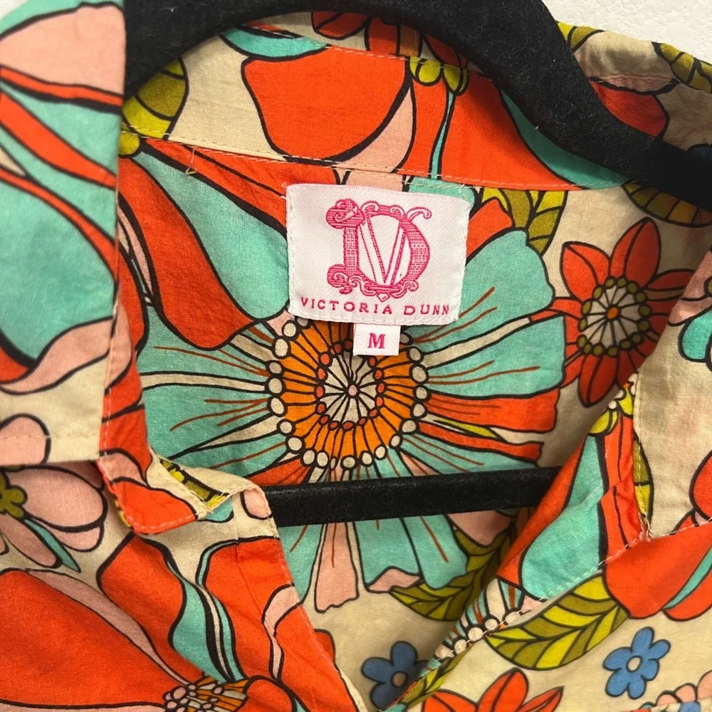 Victoria Dunn Floral Blouse - Retro Print - Size Medium - Picture 2 of 5
